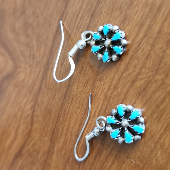 Tricia Leekity Jewelry - Tricia Leekity Zuni Needlepoint Earrings